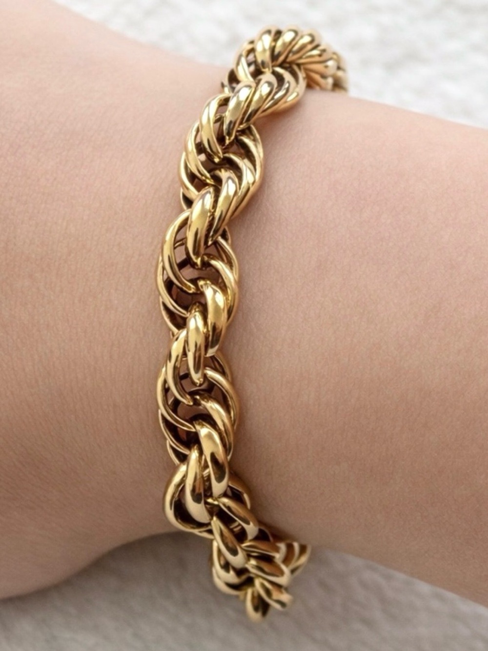 Vintage Gold Tone Woven Chain Bracelet 8”